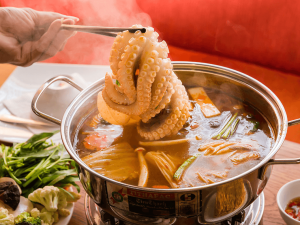 How to Make Delicious Vinegar Octopus and Miso Octopus Hotpot
