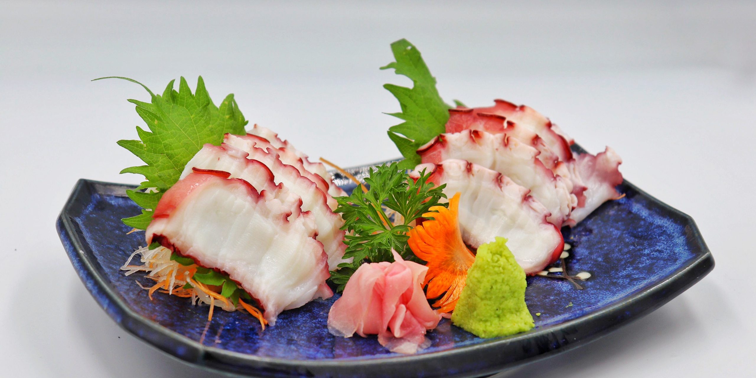 có nên ăn bạch tuộc sống huong-dan-cach-lam-sashimi-bach-tuoc-song