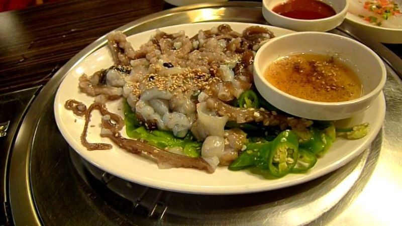 ăn bạch tuộc sống cach-lam-bach-tuoc-song-tam-dau-me-nuoc-tuong
