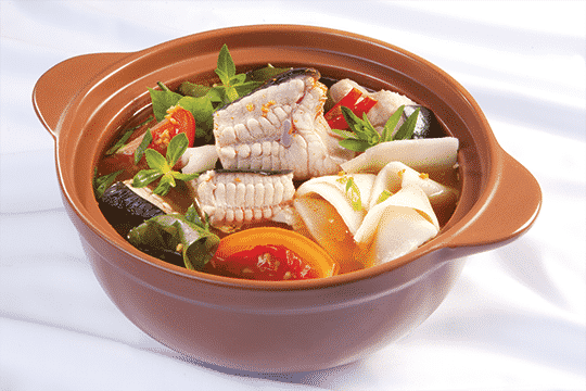 huong-dan-cach-lam-lau-ca-duoi-la-giang
