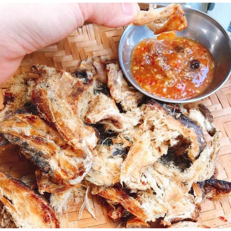 cach-che-bien-kho-ca-duoi-cham-mam-me
