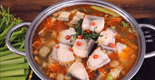lẩu cá bớp chua cay