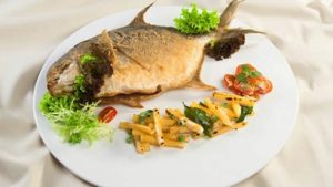 Cá chim là cá gì? Giá bao nhiêu 1kg? Sơ chế đúng cách và gợi ý món ăn