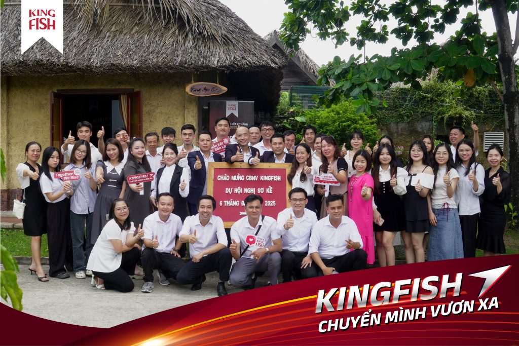 Hình ảnh toàn thể công ty KINGFISH trong hội nghị sơ kết 2025